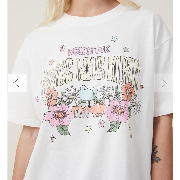 NWT Cotton On The Oversized Graphic License Tee - Picture 4 of 10